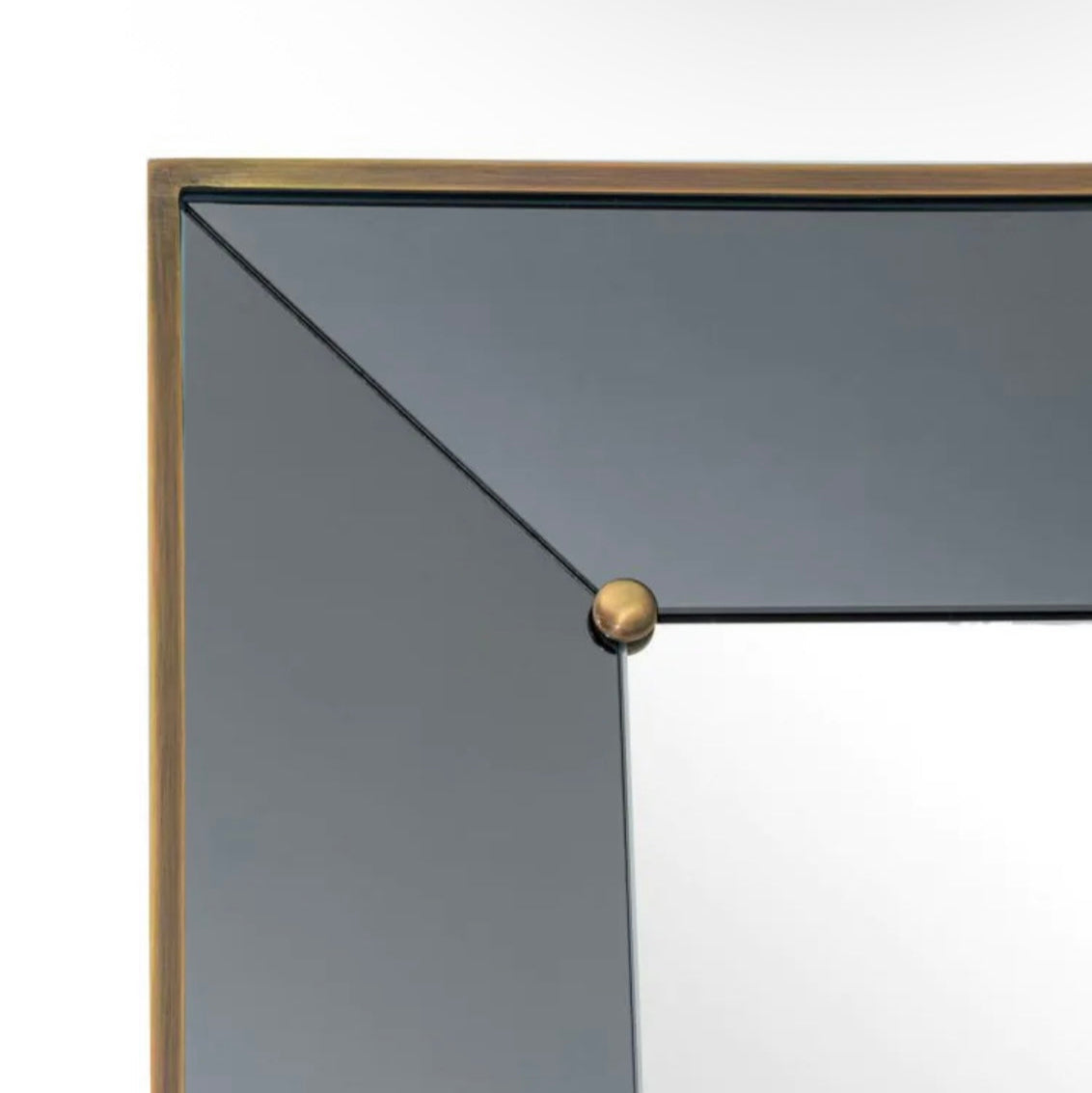 Bellana Mirror