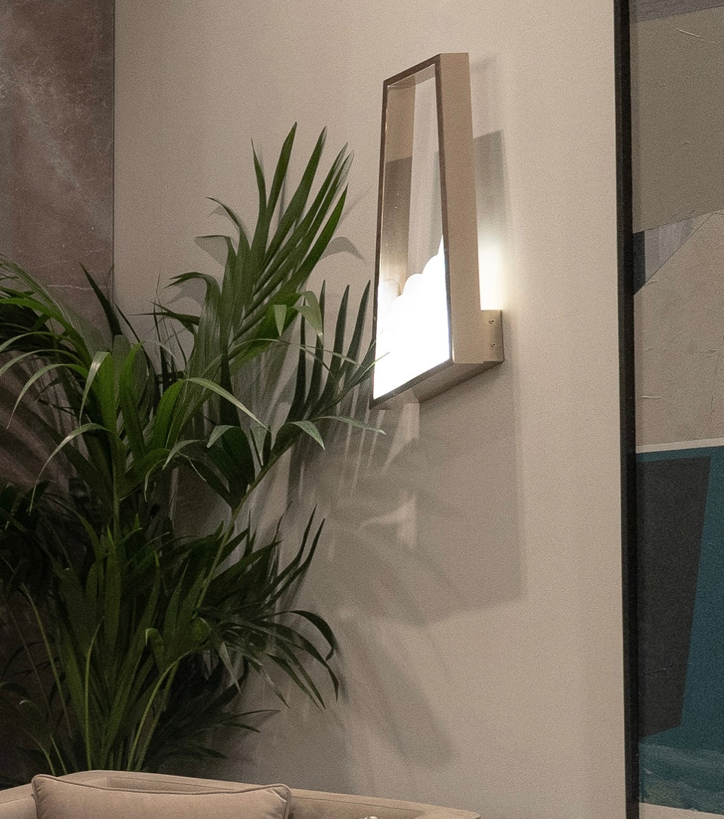 Magna Wall Lamp by Luxxu