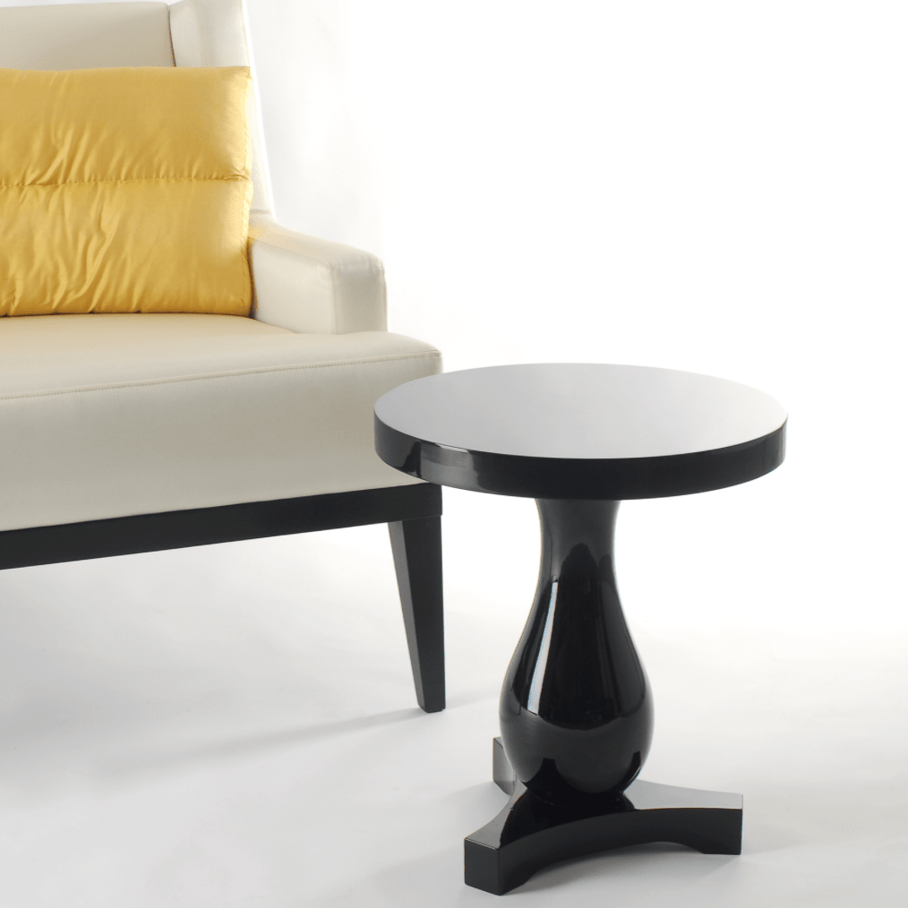 Hudson Side Table - Wiggins ChandelierBoca do LoboWiggins ChandelierSide Table