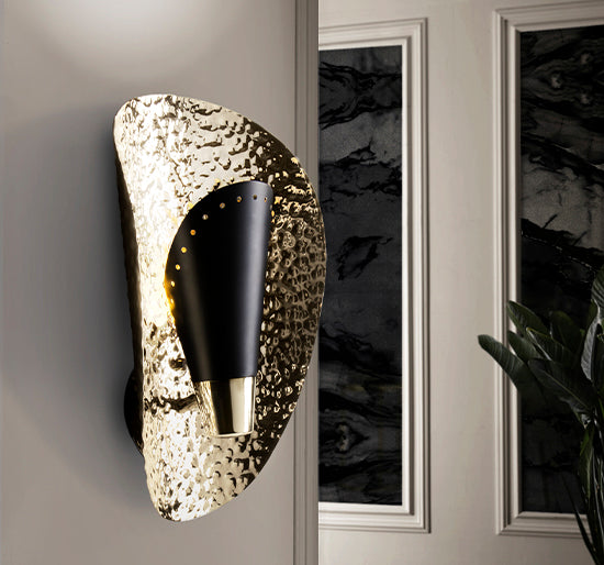 Aruna Wall Lamp by Brabbu