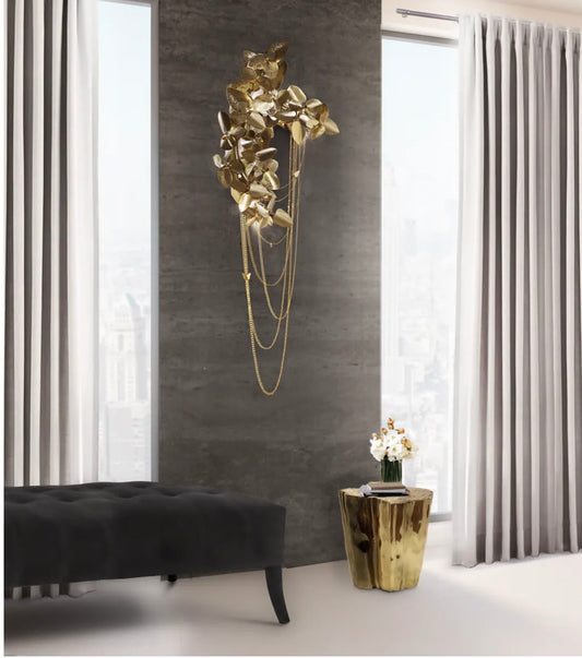 McQueen Wall Lamp by Luxxu