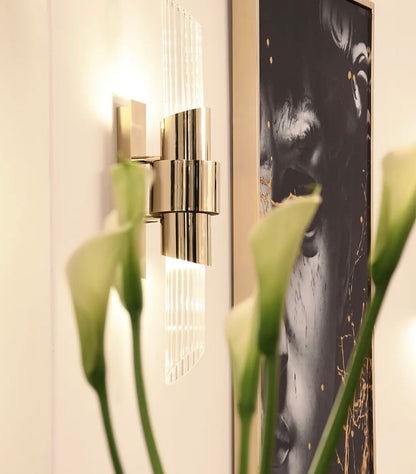 Tycho Small Wall Lamp by Luxxu