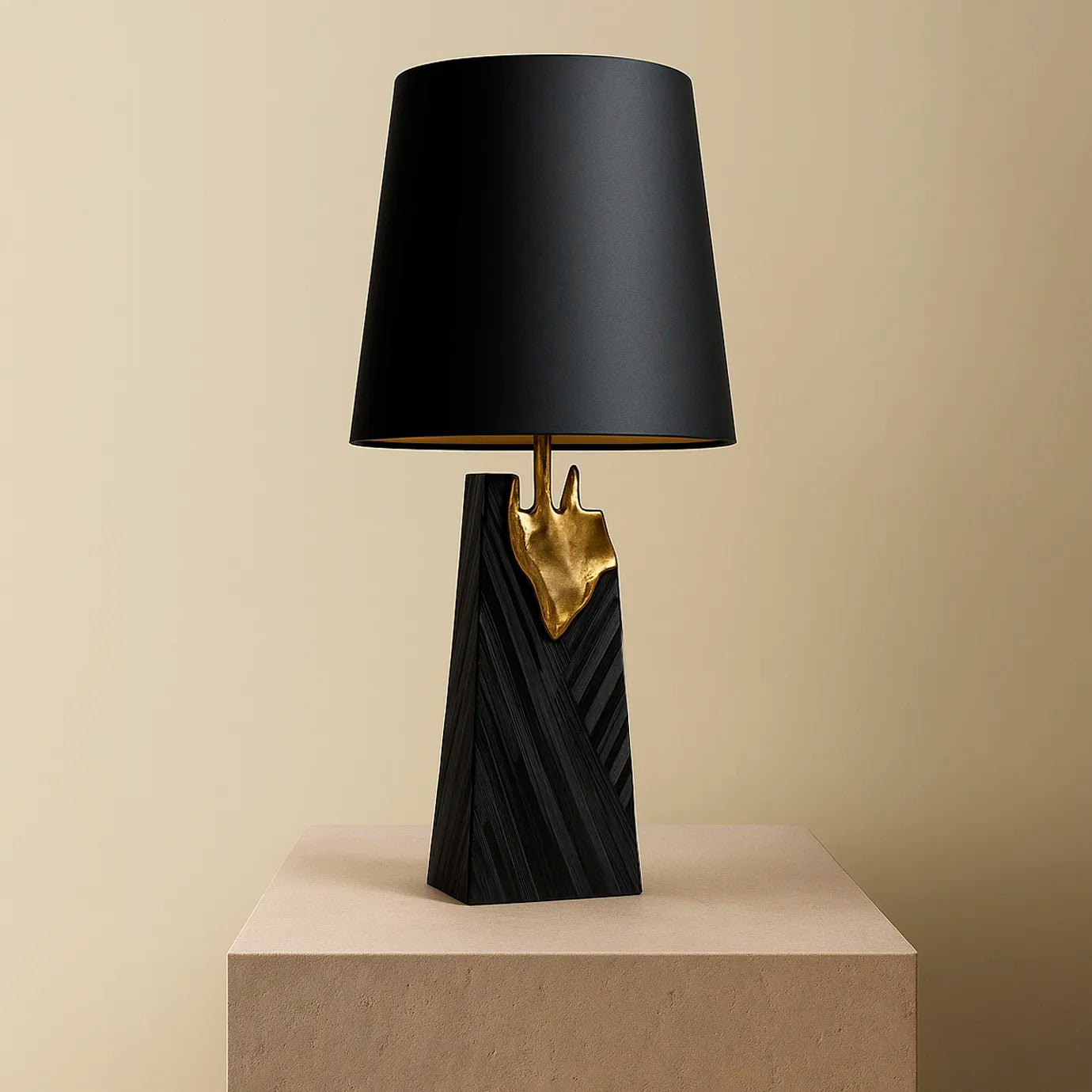 Gild Table Lamp
