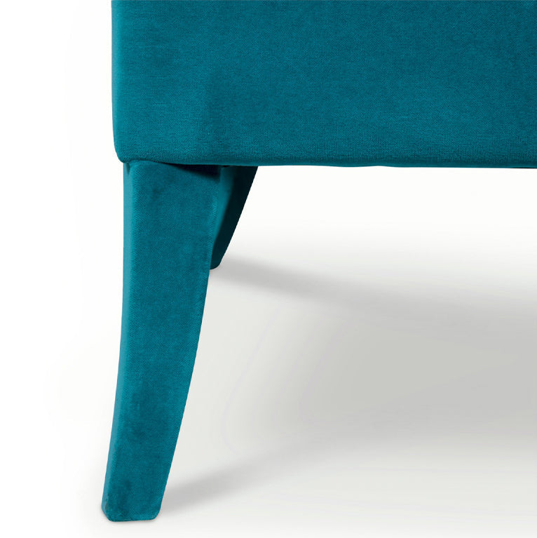 Cayó Armchair