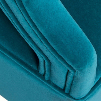Cayó Armchair