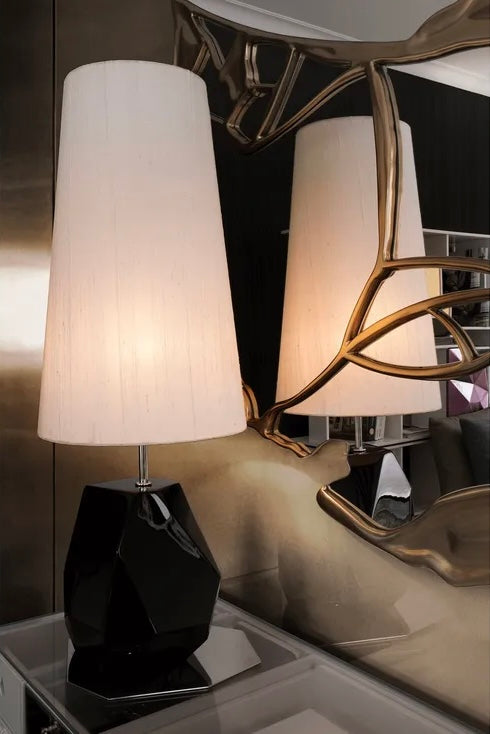 Feel Big Table Lamp