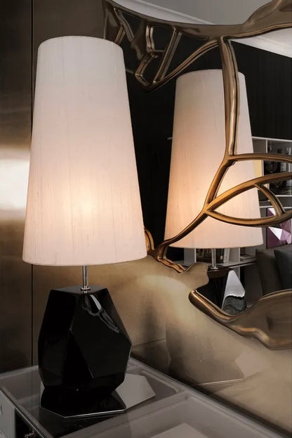 Feel Big Table Lamp