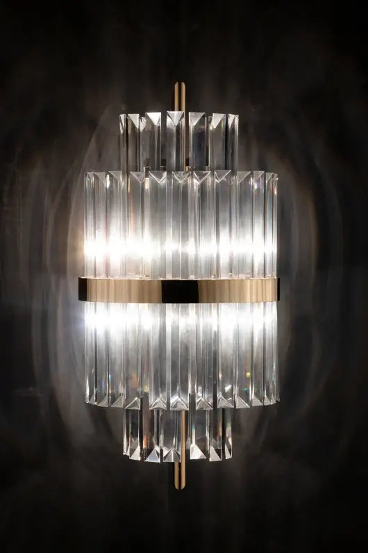 Liberty II Wall Lamp by Luxxu
