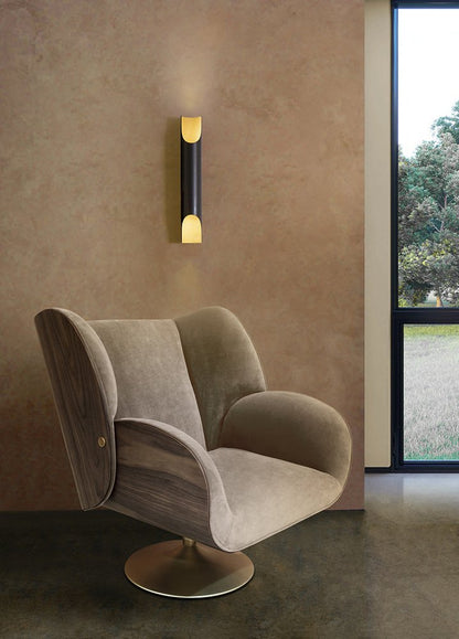 Galliano 1 Wall Light by DelightFULL