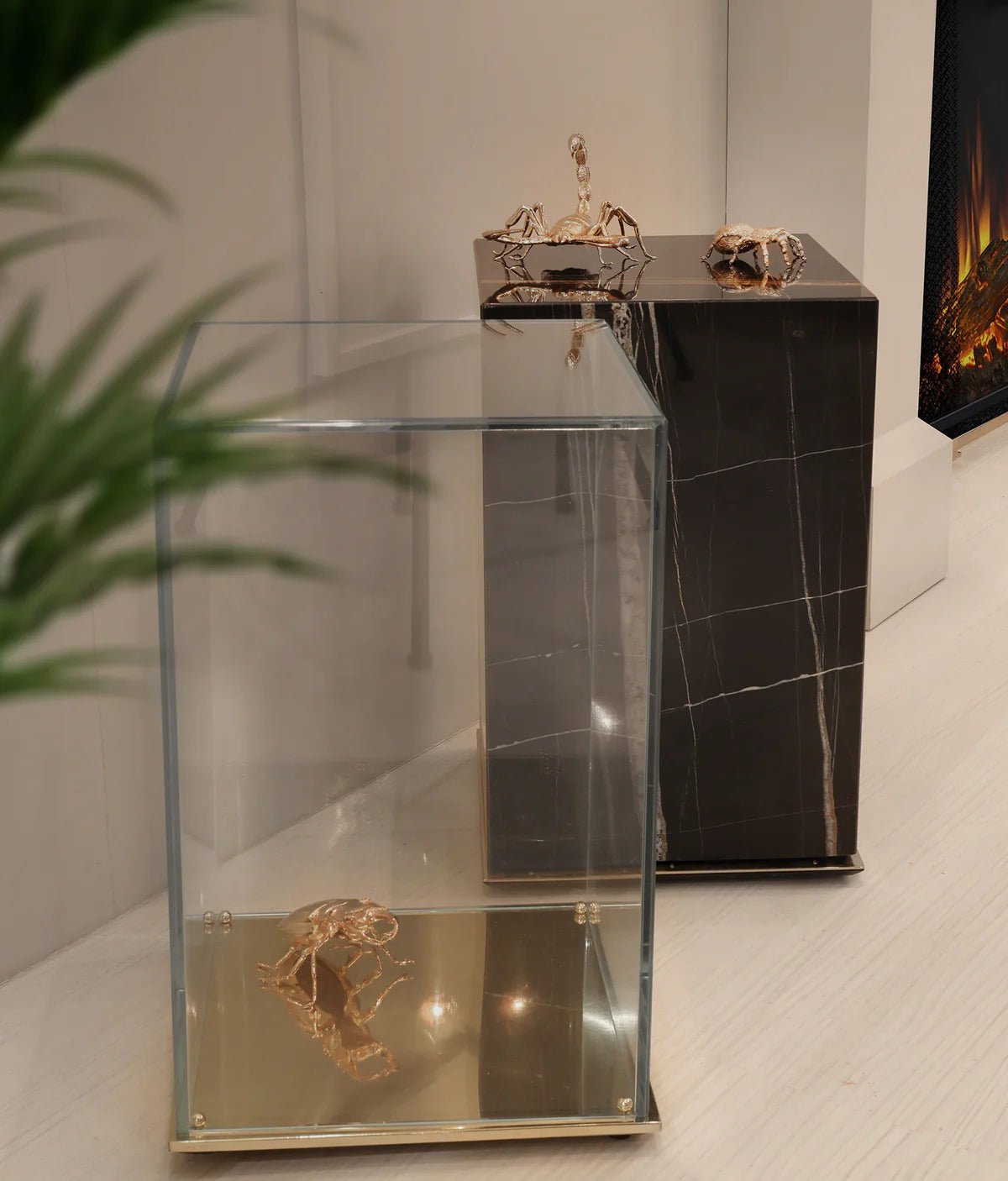 Metamorphosis Side Table - Wiggins ChandelierBoca do LoboWiggins ChandelierSide Table