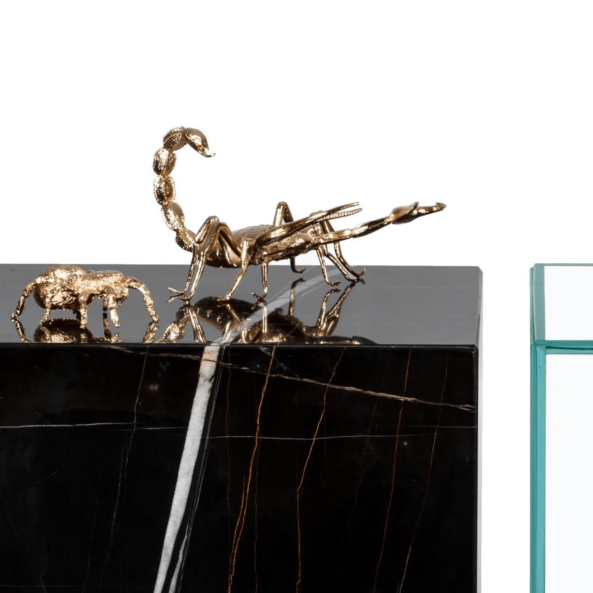 Metamorphosis Side Table - Wiggins ChandelierBoca do LoboWiggins ChandelierSide Table